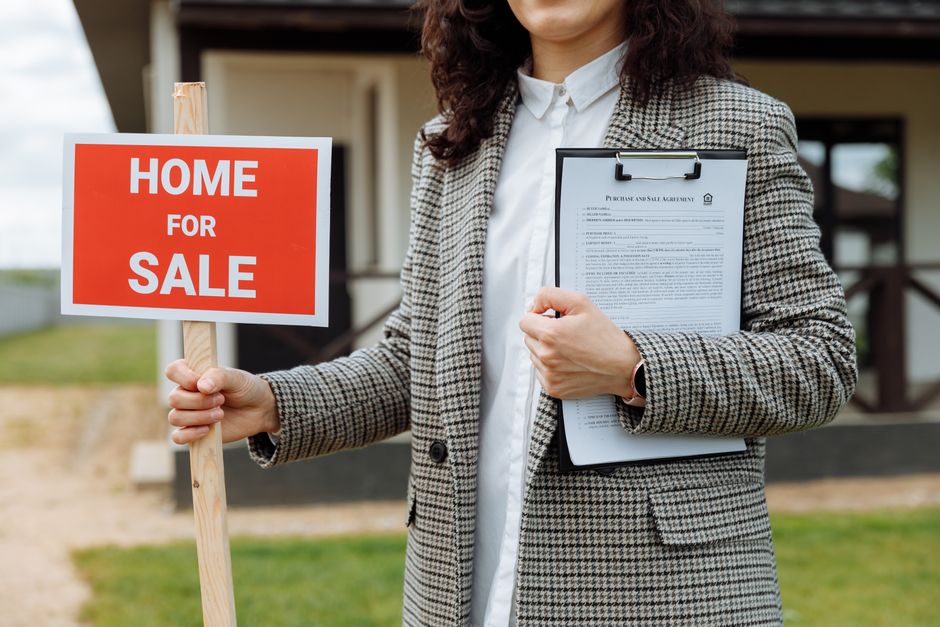 Agence ou Vente entre Particuliers : Que Choisir ?