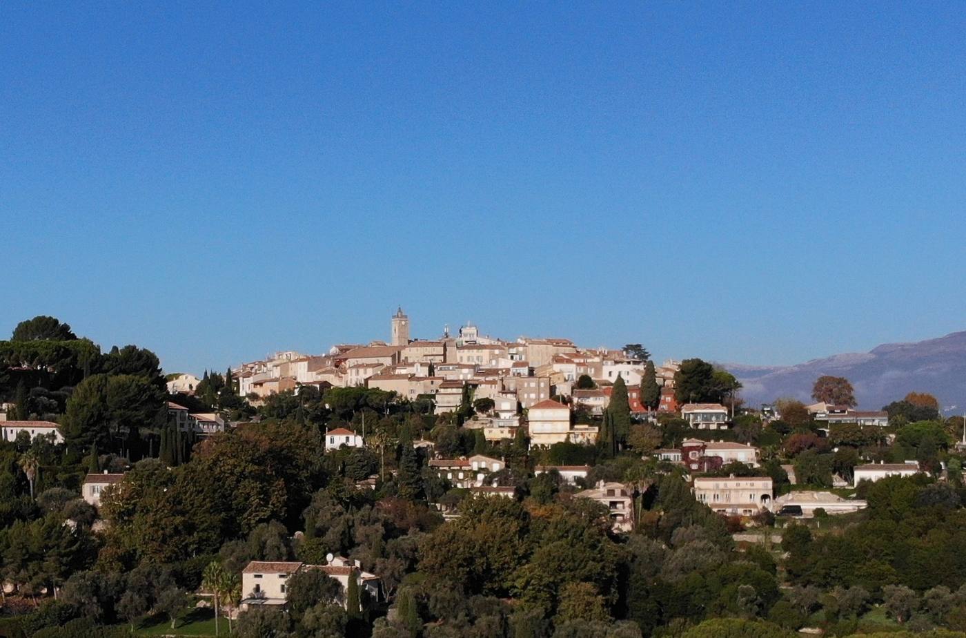 Mougins
