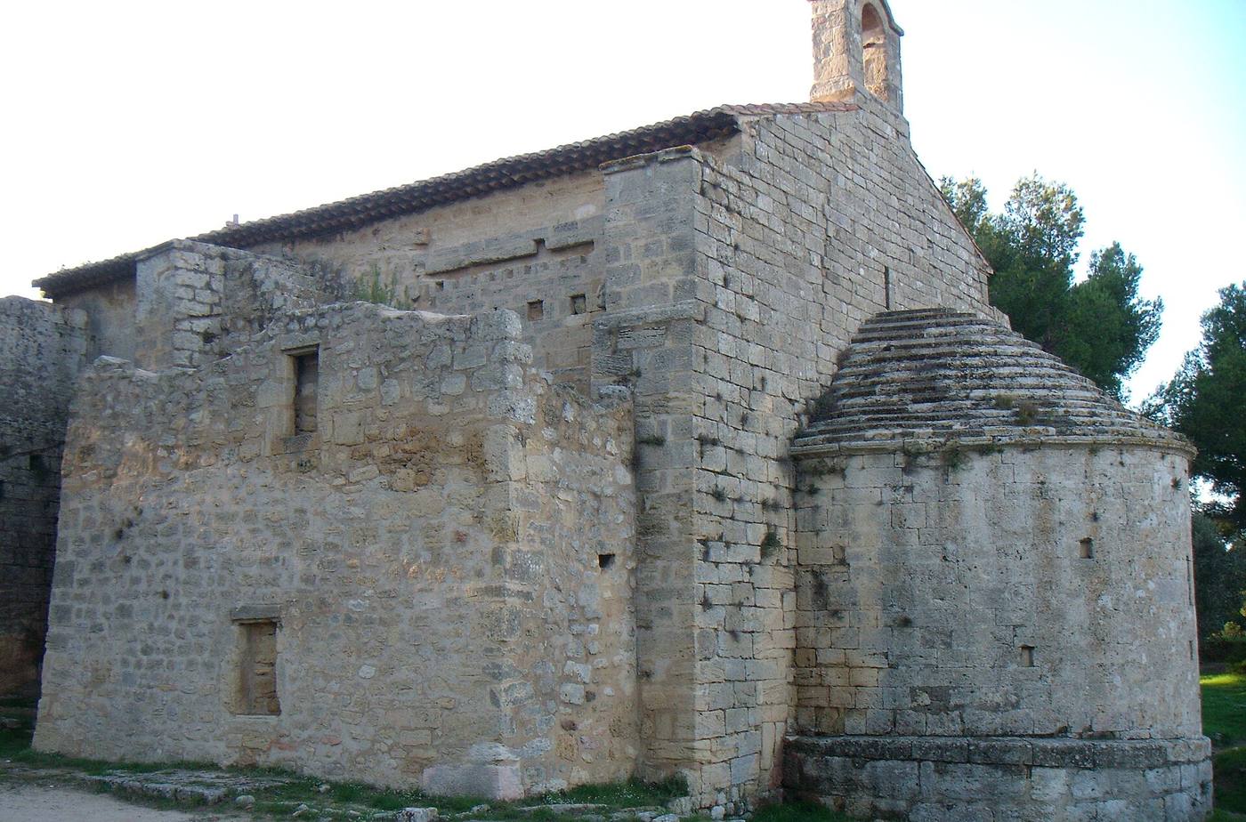 Saint-Mitre-les-Remparts