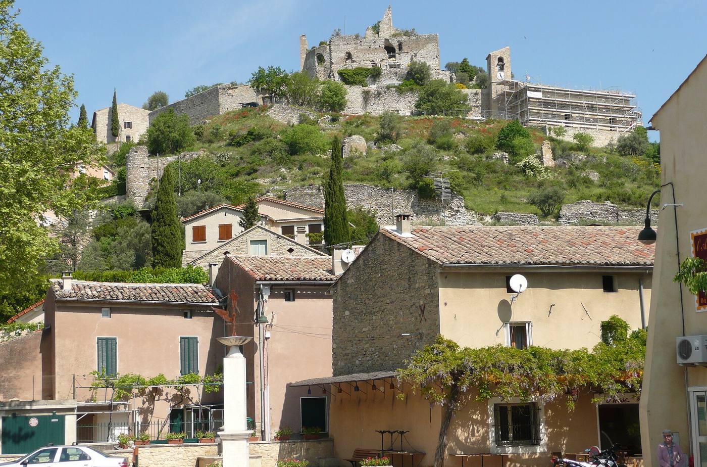 Entrechaux